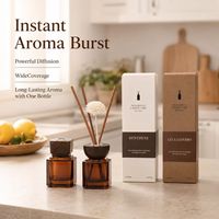 Ensemble diffuseur de parfum carré en verre ambré avec bouchon en bois 200 ml, bâtonnets en bois et fleur de Sola blanche, vente en gros sous marque privée