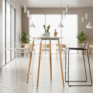 Tabourets de bar monobloc en métal style industriel - Empilables, gain de place, usage commercial pour hôtels, restaurants, sous-sols et essentiels pour la maison - Product Image 1