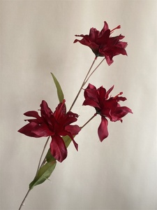 A-904 <span class=keywords><strong>automne</strong></span> Style soie artificielle araignée lys fleurs 3 têtes lys plante fleur ampoules lys pour la décoration de la maison - Product Image 6