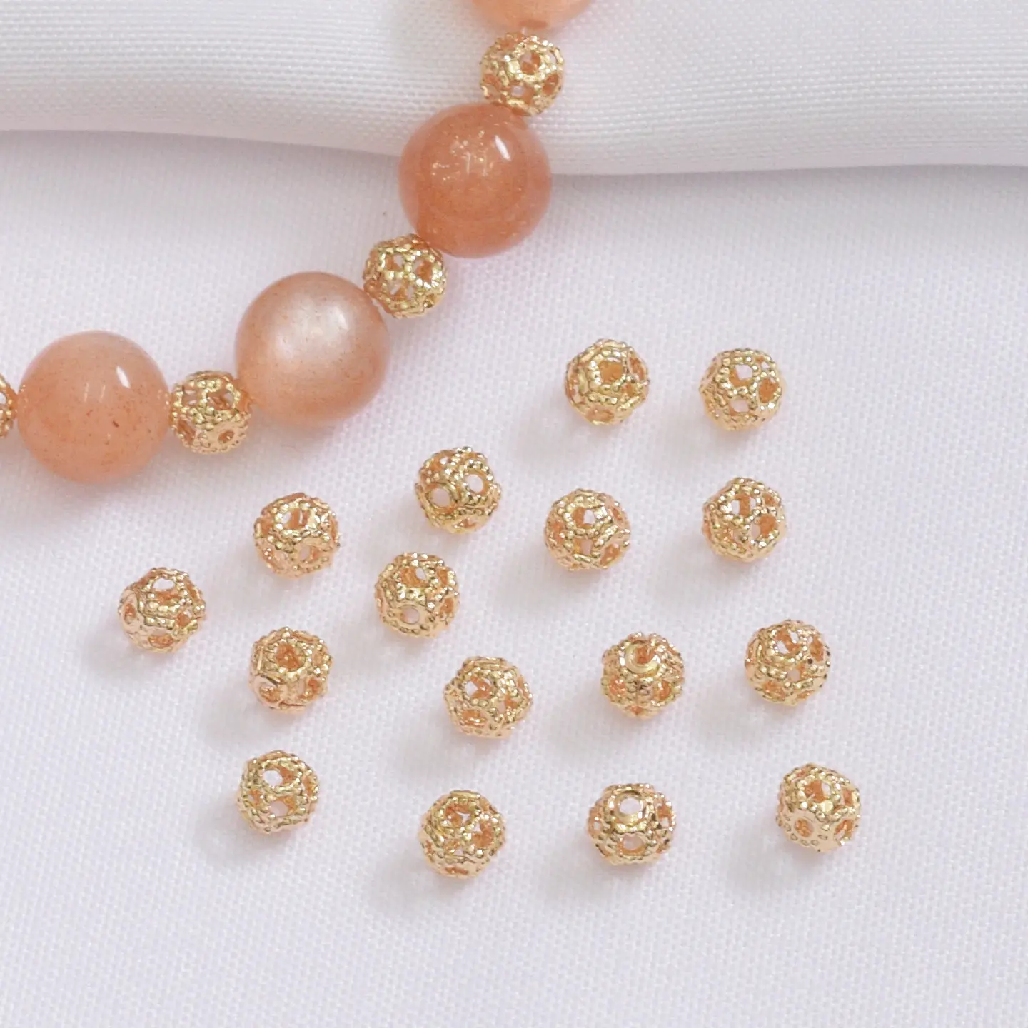 Atacado de alta qualidade joias femininas DIY moda colar acessórios ouro delicado contas redondas espaçadores de cobre ocos