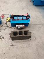 Machine manuelle de fabrication de petits blocs creux - Facile à utiliser, garantie 5 ans, machine à mouler les briques en béton, populaire en Afrique