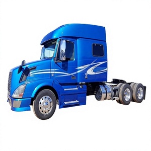 Camion tracteur Volvo VNL64T730 2015 - Conventional - Sleeper Truck, Euro 4, Transmission Automatique, Véhicule Logistique Haute Capacité - Product Image 1