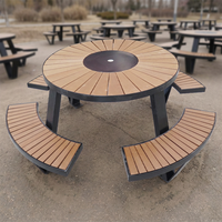 Ensemble de tables d'extérieur modernes en acier galvanisé et en bois WPC avec banc, table de pique-nique pour l'école, l'hôtel et le parc