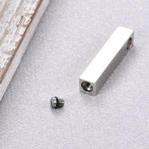 Kalung Kenang-kenangan Kremasi yang Dapat Dibuka untuk Abu Hewan Peliharaan, Kalung Peringatan dari Baja Anti Karat Bentuk Batang Bulat, Botol Parfum untuk Hewan Peliharaan - Product Image 6