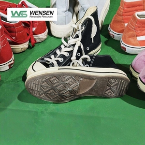 Chaussures de Marque d'Occasion à Semelle en Caoutchouc Style Populaire, Tailles Mixtes, Type Converse/Vans, <span class=keywords><strong>pour</strong></span> Hommes, Tendance et Respirantes - Product Image 1