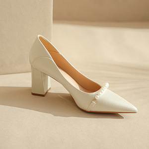 Magnifiques Chaussures de Mariée Blanches en Satin à Talons Hauts et Épais pour Femmes, Idéales pour Demoiselles d'Honneur et Usage Quotidien - Product Image 3