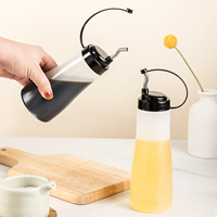 Botellas exprimibles con tapa negra, paquete de 2, contenedor de condimentos recargable a prueba de fugas para uso en la cocina