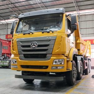 <span class=keywords><strong>Camion</strong></span> à <span class=keywords><strong>benne</strong></span> basculante de 10 roues du fournisseur HOWO 6x4 de la Chine avec la capacité de chargement 50T en stock et prêt pour la livraison - Product Image 4