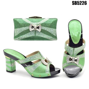 <span class=keywords><strong>Scarpe</strong></span> da <span class=keywords><strong>donna</strong></span> africane e borse abbinate <span class=keywords><strong>scarpe</strong></span> e borse italiane da abbinare al set di tacco alto da sera acquista borse da festa <span class=keywords><strong>online</strong></span> fornitore d'oro - Product Image 4