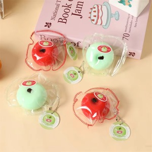 Llavero de juguete blando TPR con diseño de frutas frescas simuladas (limón, manzana, plátano, naranja), juguete antiestrés pegajoso para apretar, colgante para bolso - Product Image 2
