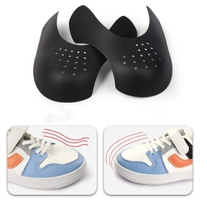 Biểu Tượng Tùy Chỉnh Giá Rẻ Nhựa Đen Trắng Giày Cây Sneaker Nhăn Bảo Vệ Chống Nhăn Giày Nhăn Bảo Vệ Cho Sneakers - Product Image 3