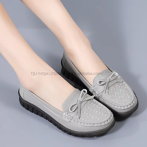 Women's Spring New Large Size Comfortable Lazy <b>Shoes</b> Slip-on <b>Soft</b>-Soled <b>Shoes</b> That Don'T Tire Your Feet for Mothers - Product Image 2