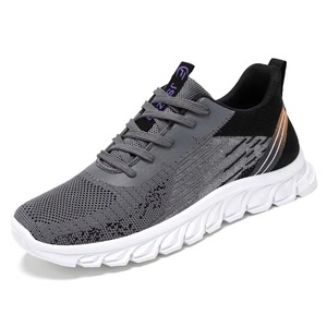 Chaussures de sport pour hommes haut de gamme, légères, tendance, respirantes, avec semelle en caoutchouc confortable pour la course à pied - Product Image 4