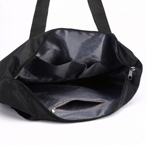आउटडोर फैशन सरल ठोस रंग सप्ताहांत रात भर जिम कंधे बैग नायलॉन वाटरप्रूफ हैंडबैग महिलाओं के लिए यात्रा डफ़ल बैग - Product Image 5