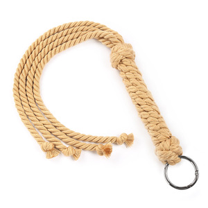 Productos para adultos, látigo de anillo de hierro para mujer, accesorios eróticos con borlas hechas a mano, látigo de escenario, látigo de estilo europeo y americano para hoteles. - Product Image 2