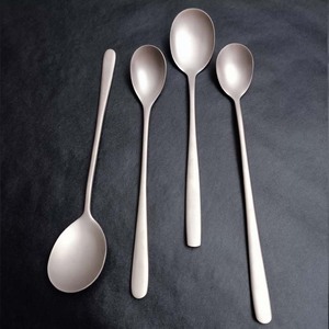 Tái Sử Dụng Thanh Lịch Tinh Tế Hiện Đại Trọng Lượng Nhẹ Kim Loại Bạc Bộ Đồ Ăn Cho Nhà Hàn Quốc Flatware Nhật Bản Bộ Đồ Ăn - Product Image 5