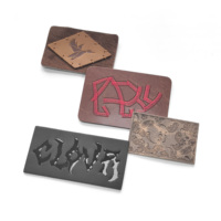 Étiquette en cuir PU personnalisée avec logo en relief, étiquette en cuir vintage avec logo en relief pour vêtements en jean, vestes et accessoires