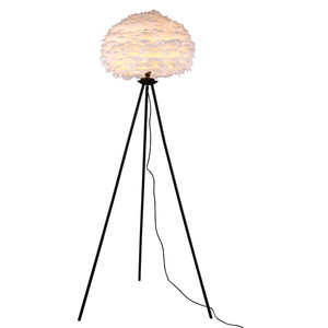 Lampe sur pied moderne à plumes, abat-jour blanc, LED, base E26, trépied, intensité variable, CRI 90, lumière blanc chaud 3500K, éclairage résidentiel - Product Image 1
