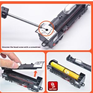 Pista de <span class=keywords><strong>tren</strong></span> eléctrico de simulación Retro para niños, juguetes de ranura de plástico DIY con batería, Material de <span class=keywords><strong>PC</strong></span> con función de luces - Product Image 3