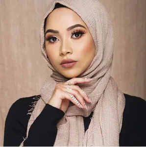Herbst und Winter Monochrom Polyester Langer Schal Reine Farbe Malaysian Muslim Frauen Kopftuch Schal Hijab