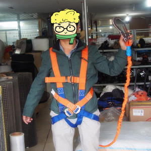 Arnés de Seguridad de Cinco Puntos, Doble Gancho, Poliéster, para Trabajo en Altura - Product Image 2