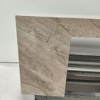 Moderner Nordischer Luxus Farbiger Beige Marmor Sockel Couchtisch Maßgefertigter Naturstein Dekorativer Möbelstück Quadratischer Wohnzimmertisch