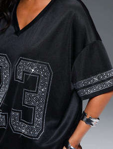 T-<span class=keywords><strong>shirt</strong></span> à col en V pour <span class=keywords><strong>femme</strong></span> avec strass, décontracté, sportif, doux pour la peau, respirant, surdimensionné, fourni directement par l'usine - Product Image 2