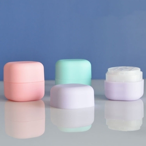 Sang trọng màu hồng màu xanh lá cây màu tím và bạc 7 gam vuông nhựa rỗng Kid Lip Balm <span class=keywords><strong>container</strong></span> Lipbalm <span class=keywords><strong>container</strong></span> <span class=keywords><strong>Rose</strong></span> Gold Nắp - Product Image 1
