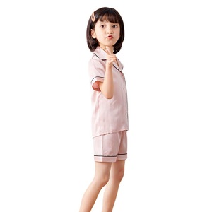 Pigiama da <span class=keywords><strong>donna</strong></span> in 100% seta di gelso satinata traspirante, estivo, casual, per casa, con scollo a V, maniche corte, pantaloncini e vita elasticizzata - Product Image 1