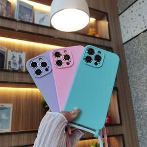 Custodia per telefono con cordino a tracolla regolabile per 16 15 14 <span class=keywords><strong>13</strong></span> 12 11 <span class=keywords><strong>Pro</strong></span> <span class=keywords><strong>Max</strong></span> 16Pro puntuale con foro per <span class=keywords><strong>fotocamera</strong></span> placcato in Silicone - Product Image 2