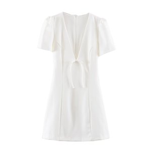 Vestido Mini Personalizado 2026 para Mujer con Detalle de Lazo, Cuello en V, Manga Corta, Corte Ajustado, Estilo Línea A, Vestido de Verano con Lazo Delantero, Fabricación OEM/ODM en China - Product Image 2