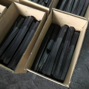 Charbon de bois en briquettes de sciure de bois dur du Vietnam, directement de l'usine, combustible pour barbecue, haute teneur en carbone, faible teneur en cendres, sans fumée, brûle 6 heures - Product Image 1