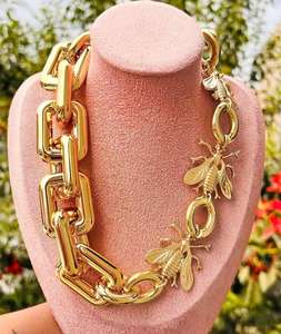 Nouveau collier tendance en alliage plaqué or avec chaîne à maillons larges, motif libellule, papillon, <span class=keywords><strong>poisson</strong></span> <span class=keywords><strong>rouge</strong></span>, insecte, chaîne épaisse, collier ras du cou, bijoux - Product Image 4