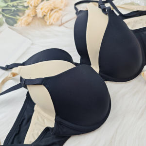 Sujetador de mujer con aros suaves, tirantes ajustables, diseño sexy y liso, tipo moldeador, copa push-up, ropa interior personalizada. - Product Image 2