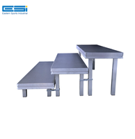 Plateforme de scène modulaire ESI Choir Risers, emboîtable, pour les performances en église