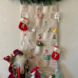 Calendario de Adviento Navideño Personalizado de Lona Reutilizable con 24 Bolsillos y Contador de Cuenta Regresiva de <span class=keywords><strong>Santa</strong></span> Claus - Product Image 3