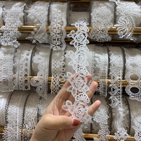 Mode personnalisé en gros paillettes frontière brillant mariage broderie fleur dentelle garnitures pour robe vêtements frontière voile de mariée