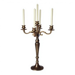 Décoration de mariage, porte-bougie de luxe, accessoires de table, vente chaude, candélabre, support de bougie en métal moulé à la main pour chandelier - Product Image 1