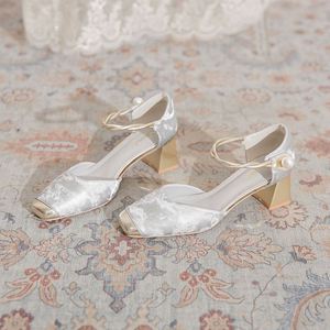 Escarpins à bout pointu et talon fin en daim mat, style noble pour femme, collection printemps-été-automne - Product Image 2