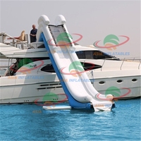 Grand bateau flottant personnalisé Yacht lac d'eau toboggan de quai gonflable toboggan de yacht de mer pour adulte