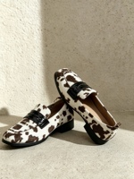 Mocassins à bout carré à talon bas imprimé animal noir et blanc pour femme, chaussures d'automne pour le trajet quotidien OEM ODM