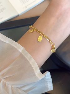 สร้อยข้อมือทองคำแท้ 24K 999 ยี่ห้อซินฟลาย ลักซ์ลรี่ จิวเวลรี่ แบบครึ่งวงกลมครึ่งสายโซ่ น้ำหนักประมาณ 8.5 กรัม - Product Image 5