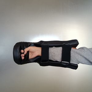 带有定制标志的武术护臂手套 - Product Image 6