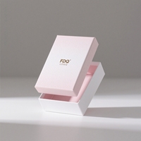 Nouvelle boîte cadeau en carton rigide estampillée à chaud avec feuille d'or recyclable pour exposition, supermarché, épicerie et promotion