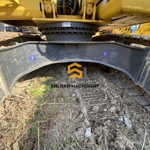 รถขุดไฮดรอลิกแบบตีนตะขาบ Komatsu PC200 มือสอง ใช้งานน้อย ประหยัดน้ำมัน ค่าใช้จ่ายต่ำ เหมาะสำหรับงานก่อสร้าง - Product Image 4