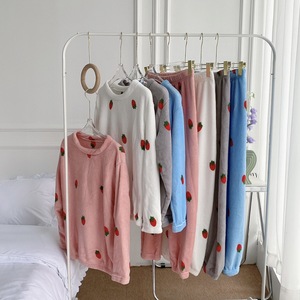 Nuovo Set <span class=keywords><strong>Pigiama</strong></span> in Pile Corallo 2 Pezzi <span class=keywords><strong>con</strong></span> Motivo Pesca, Fragola e <span class=keywords><strong>Animali</strong></span> per Ragazze Carine - Product Image 4