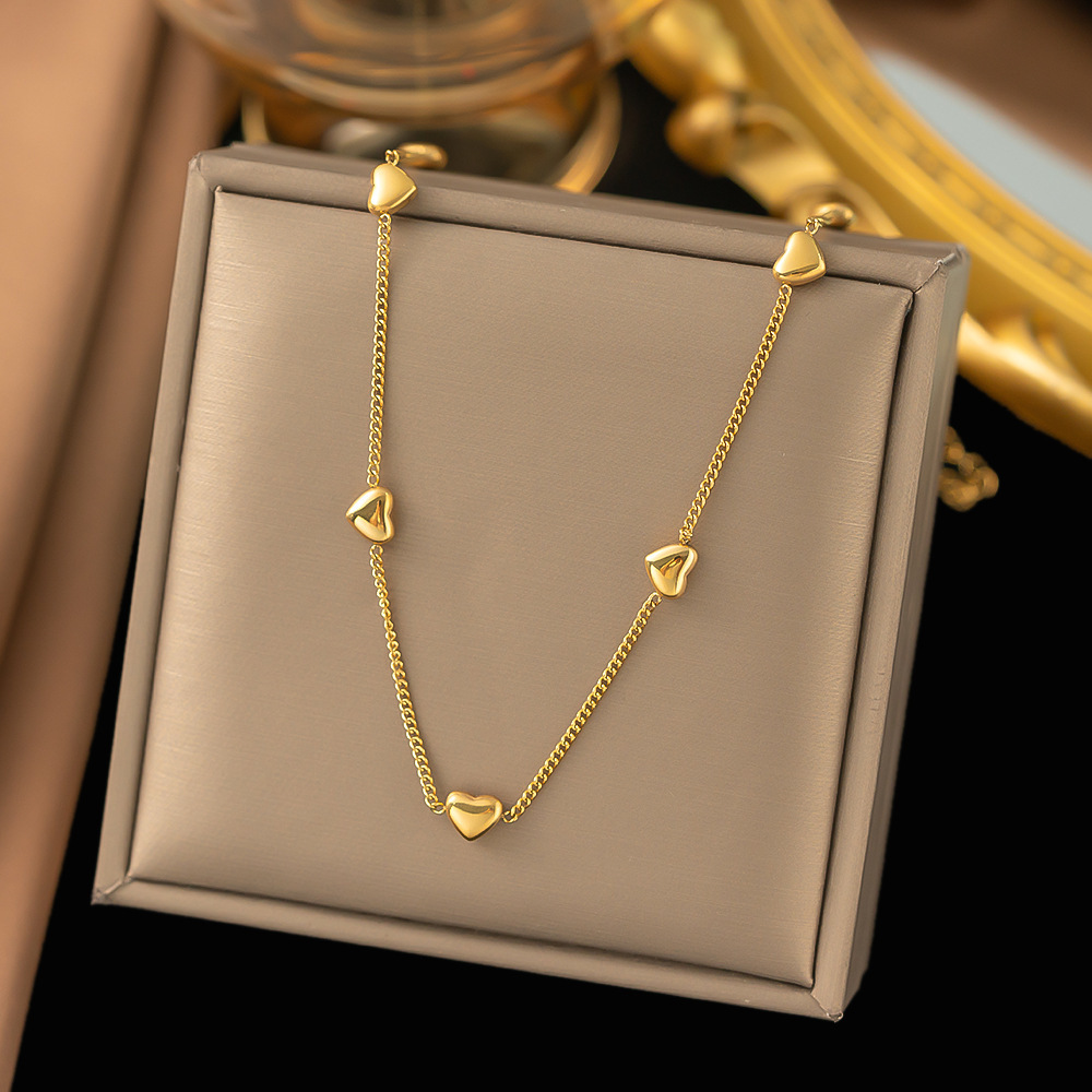 collier huit amour en or