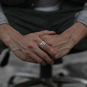 Anillo Retro de Payaso Plateado Antiguo para Hombre, Anillo Hueco de Bufón con Personalidad Punk, Joyería - Product Image 5