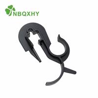 Kit de 5 attaches et colliers de serrage pour tuyaux PE – Collier de serrage à cliquet, crochet en C, fixation à double anneau, ancre barbelée pour l'irrigation goutte à goutte
