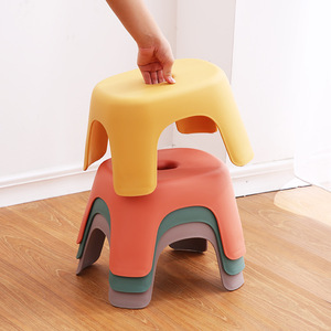 Nouveauté 2025, chaises en plastique bon marché, portables, pour la maison, l'extérieur, les fêtes d'enfants, design moderne, chaises empilables en plastique PP - Product Image 4